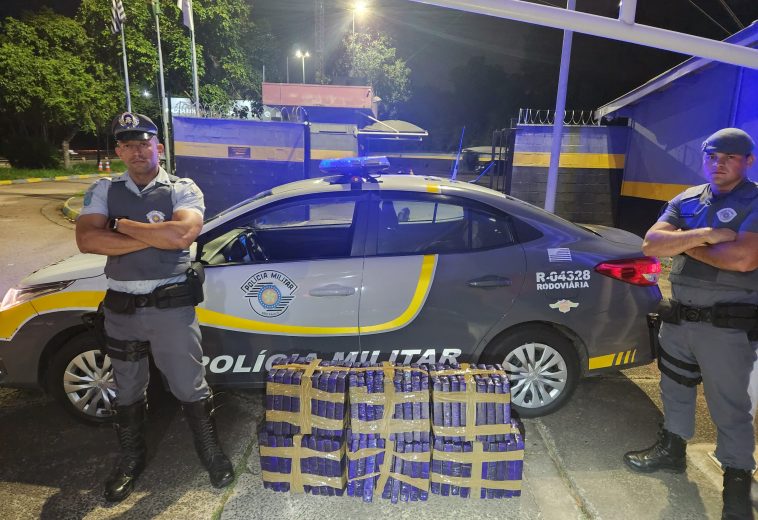 Polícia Rodoviária prende mulher transportando 170 tijolos de maconha durante fiscalização