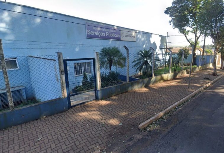 Funcionário que apoiou gestão tem salário quase triplicado e recebe mais que secretários municipais