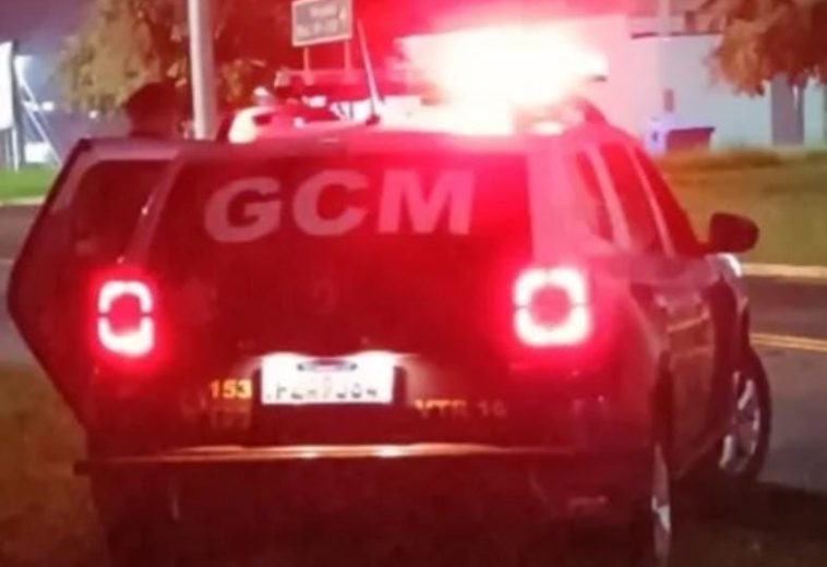 Homem é preso por violência doméstica após atacar companheira em Santa Gertrudes