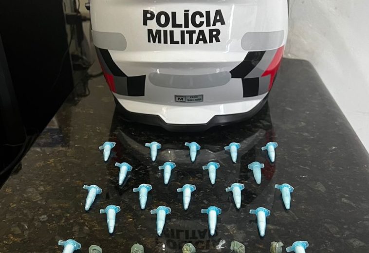 Adolescente é flagrado com drogas e dinheiro em ponto de tráfico em Santa Gertrudes