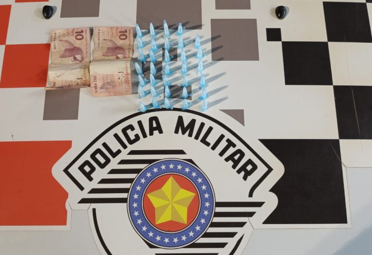 Polícia flagra tráfico de drogas em Santa Gertrudes e apreende mais de 30 porções de cocaína