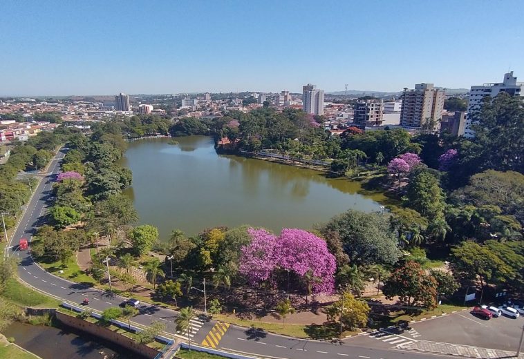 Você já conhece o Lago de Araras?