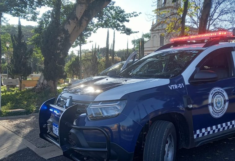 Homem é detido pela GCM após invadir residência em Cascalho