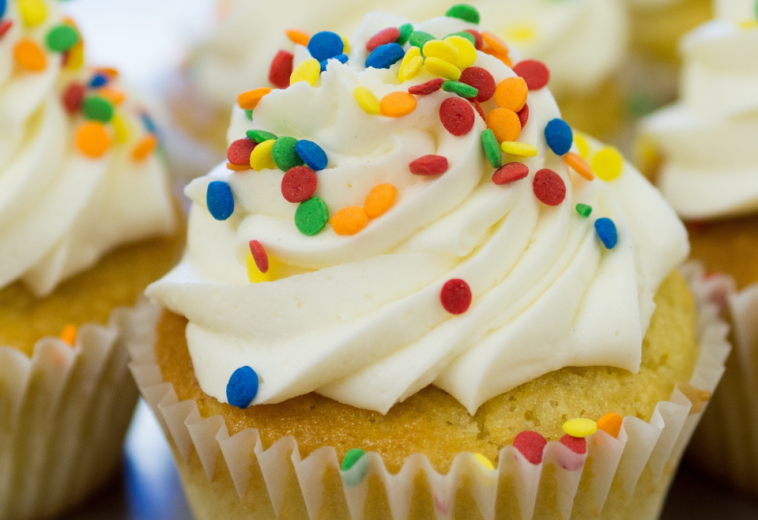 Coletta Supermercado celebra o Mês das Crianças com oficina de cupcakes
