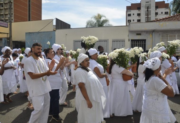 Araras terá domingo de celebração com Cortejo Águas de Oxalá e 2º Samba de Terreiro no Centro Cultural