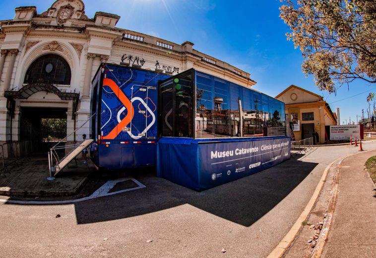 Carreta Catavento leva ciência e tecnologia à Praça Central de Cordeirópolis