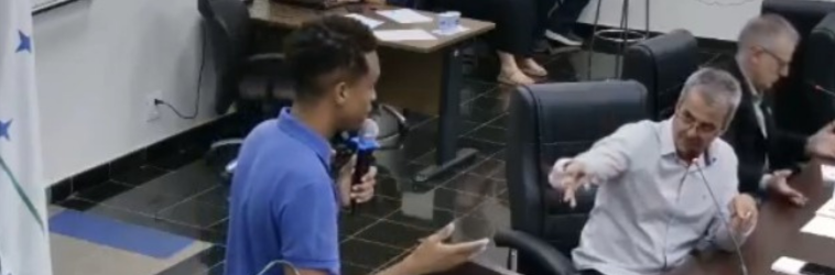 Segundo vereador, licitação da merenda é suspensa após denúncia; assunto contou  com discussão acalorada na Câmara