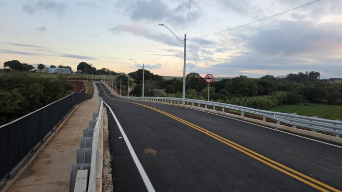 Viaduto é inaugurado, mas Anel Viário entra em suspensão e futuro da obra fica incerto